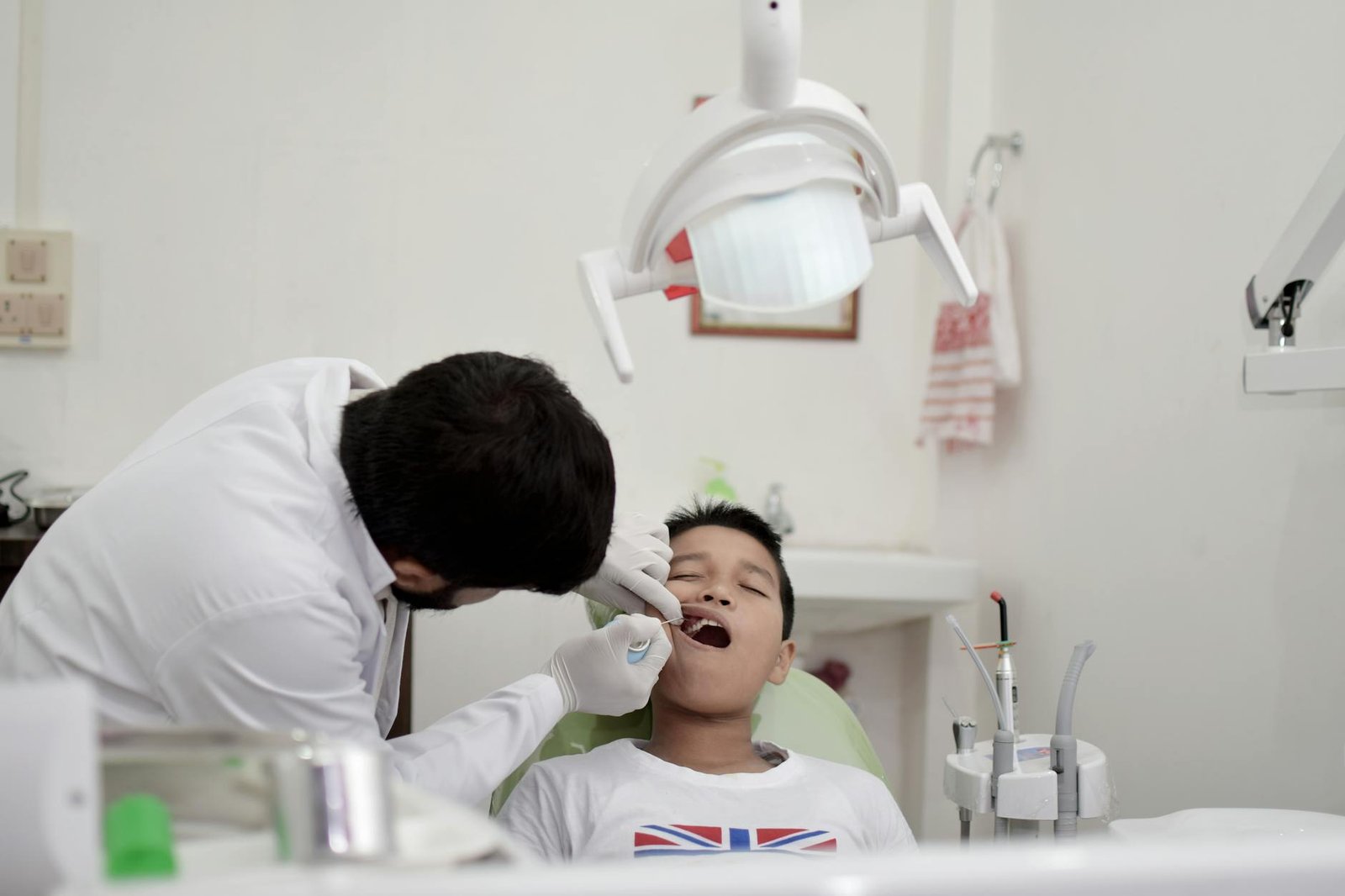 Illustration of Best Dentist in Jubilee Hills: Must-Have Tips for Choosing Top Dental Clinic in Hyderabad